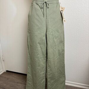 YMI Kozy Fit Twill Stretch Khaki Olive Wide Leg Pants Size M  NWT